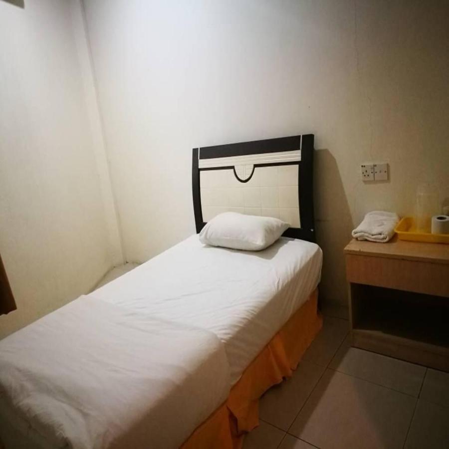 Fresh Hotel Bercham Ipoh Buitenkant foto